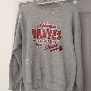 Vintage distressed Atlanta Braves crew neck pullover 🪓